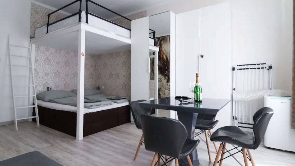 Favoriten Apartment | CozyNite Premium Apartment Favoriten 1