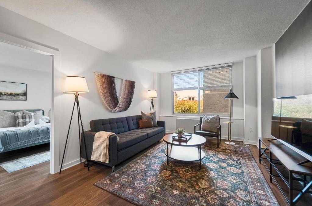 Aurora Highlands Apartment | CozyRetreat Sleeps 6 FreeParking DC Airport Metro