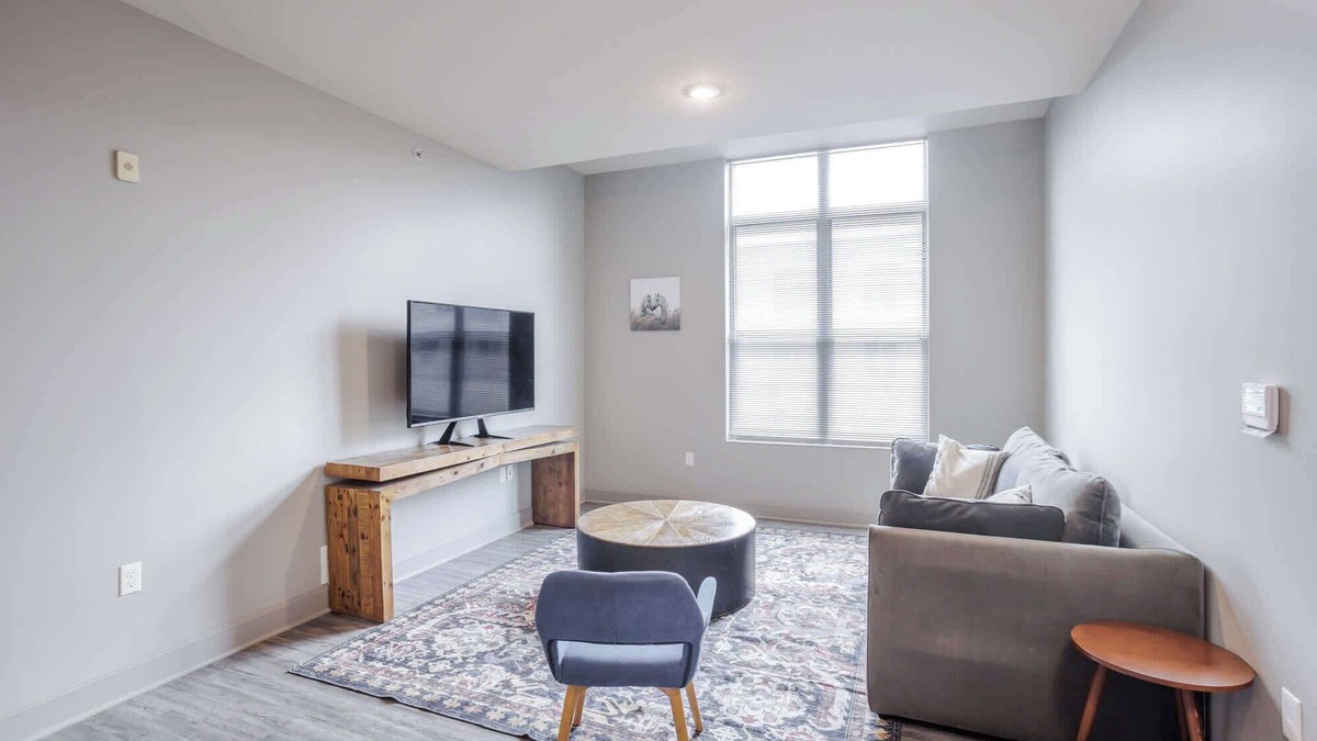 Central Business District Apartment | CozySuites at the Banks gym, pool 10