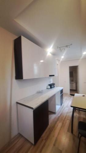 Vera Apartment | Cozzy Apartment