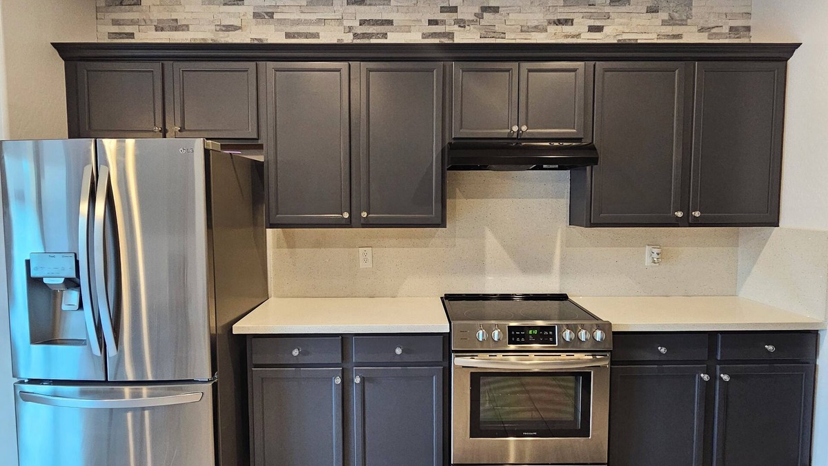 Estrella Village House | Cozzy & Charming 3-bedroom and 2 full baths house & pool & WiFi in Tolleson.