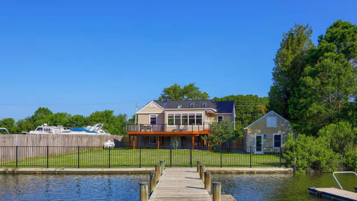 Chester House | Crab Alley | Waterfront Home + Hot Tub + Game Room