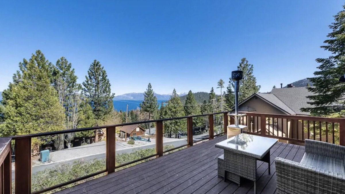 South Shore Cabin | Craftsman's Lakeview paradise in Lake Tahoe - 4 Bedrooms Luxury Home