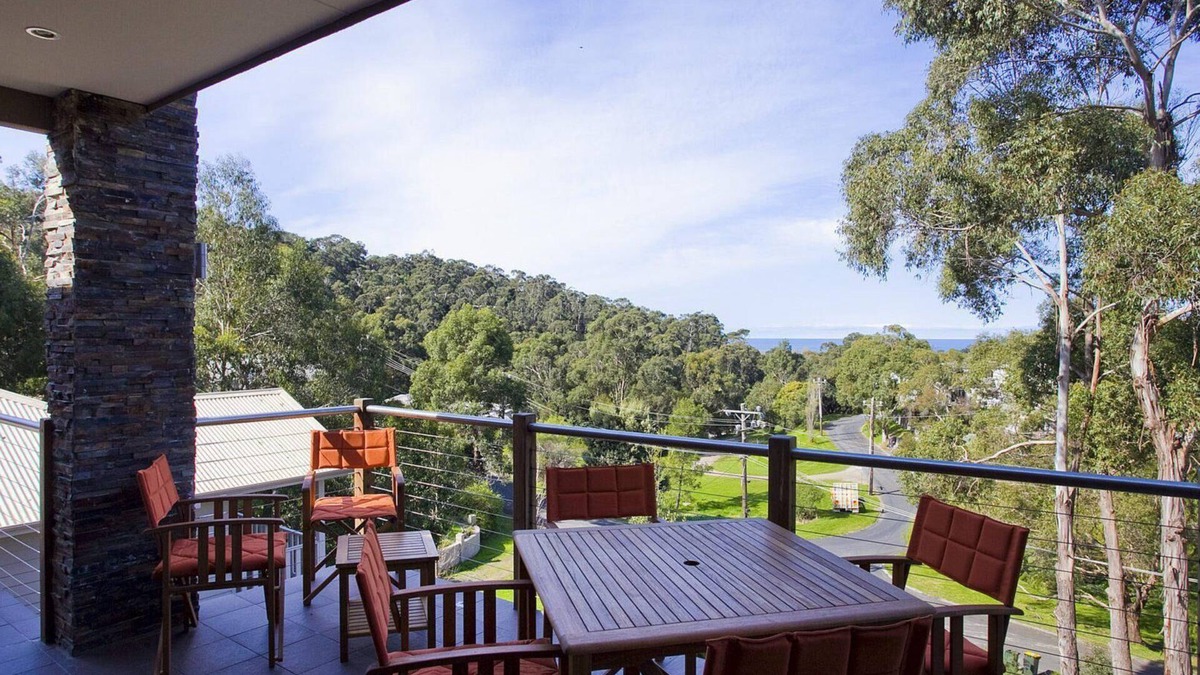 Lorne House | Craiglee - Spacious Family Holiday Home