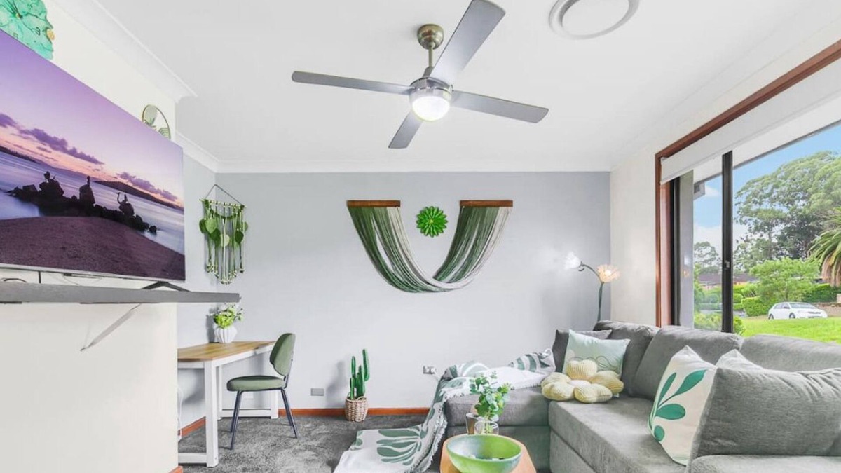 Cranebrook House | Cranebrook Leisurely Home