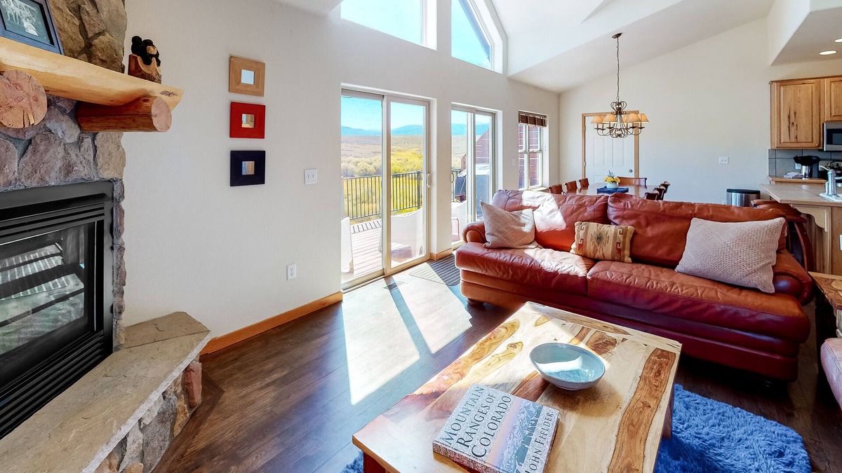 Pole Creek House | Creek-Side Mountain Townhouse with 180° View and Fireplace - Near Winter Park