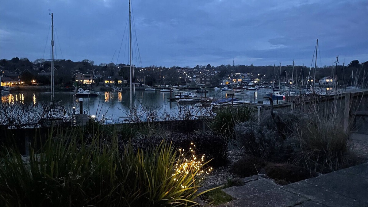 Ryde Ski Chalet | Creek View, Isle of Wight