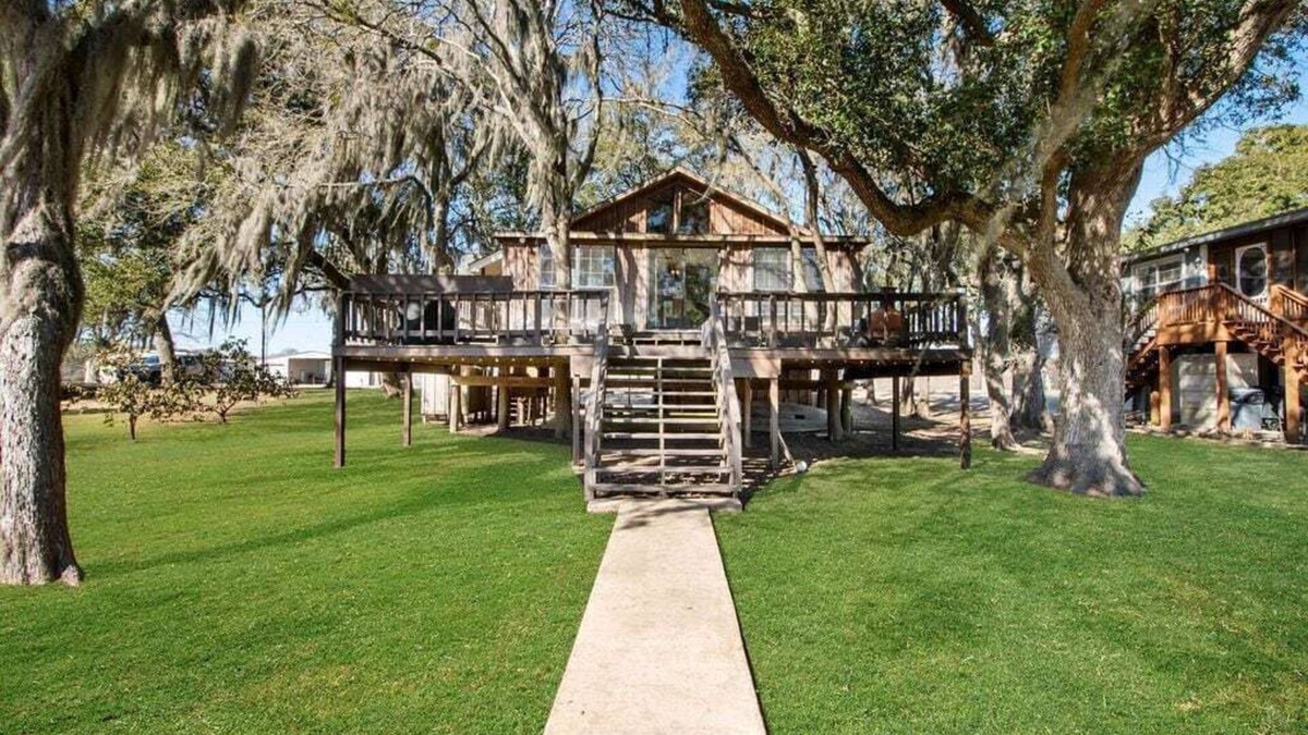 Cedar Lane House | Creekfront Cottage w/Boat Lift & Pier