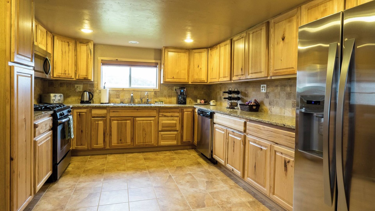 De Beque Cabin | Creekside Cabin at The High Lonesome Ranch