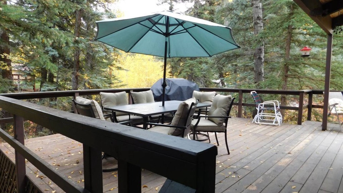 Dolores House | Creekside Cabin.