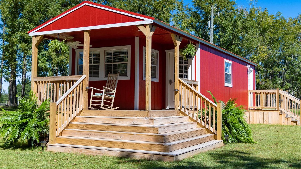 Castle Hayne Cottage | Creekside Cottage at Hanover Stables