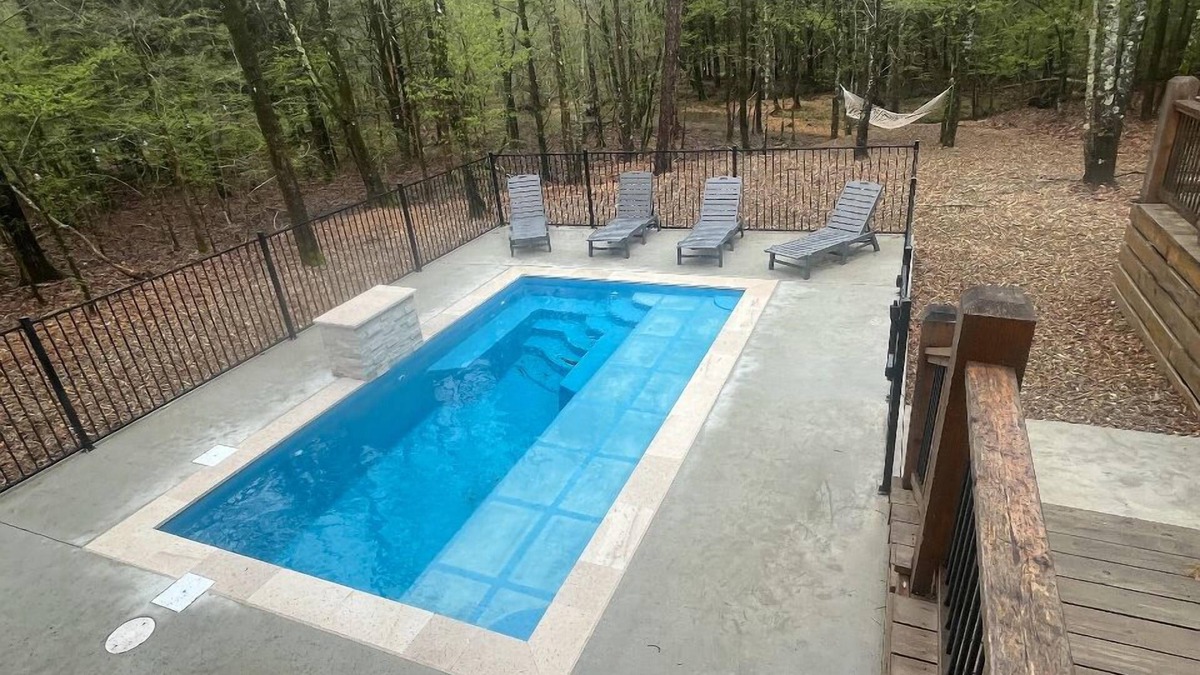 Broken Bow Cabin | Creekside | Heated Pool | Secluded & Peaceful