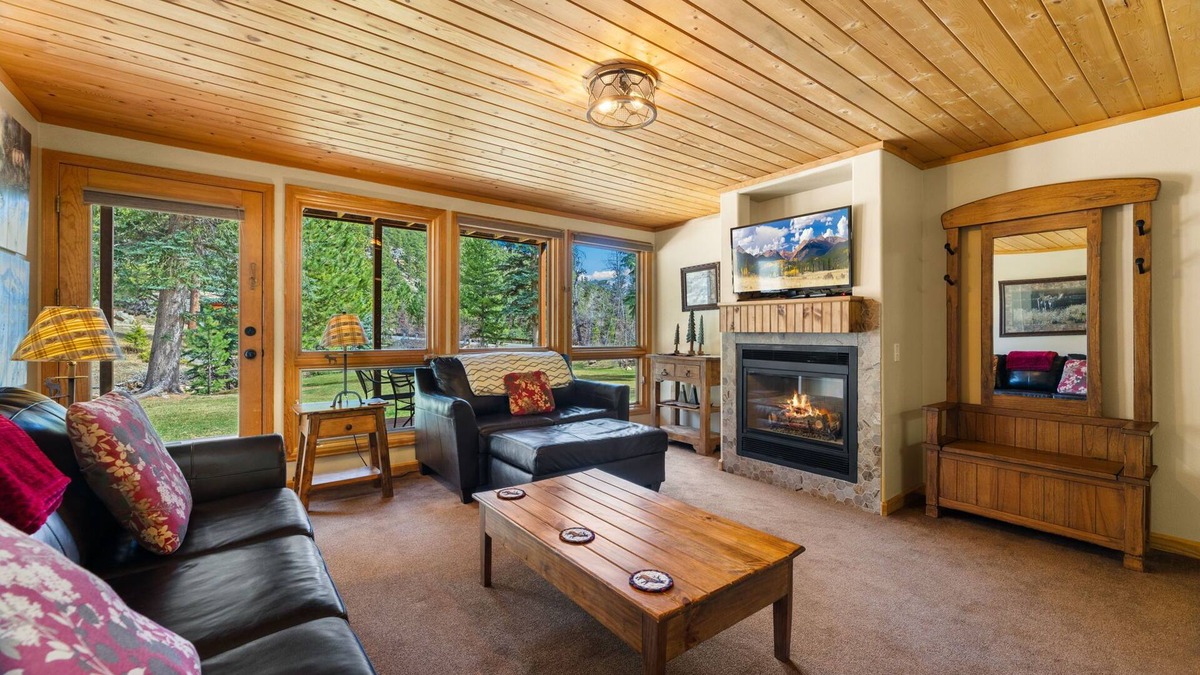 Fall River Estates Condo | Creekside Suite 17 (NO HT)