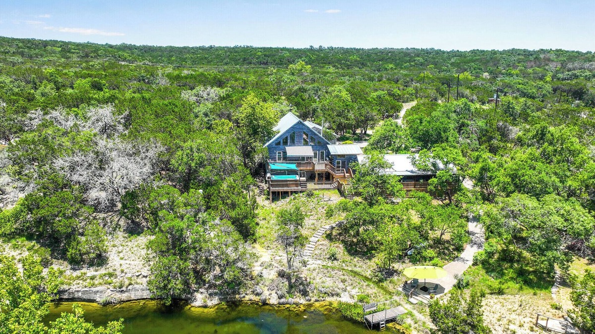 Wimberley House | Creekside Vista Escape I Families, Water, Hot tub