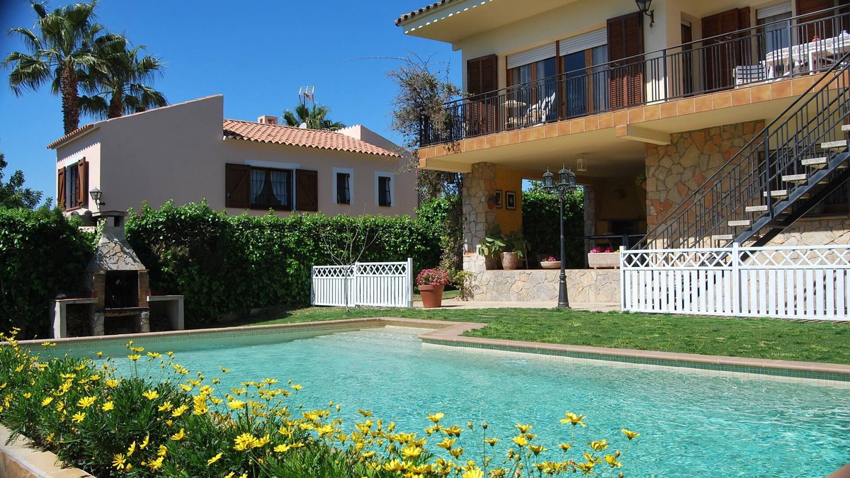 Creixell Ski Chalet | Creixell: House/Villa - Creixell