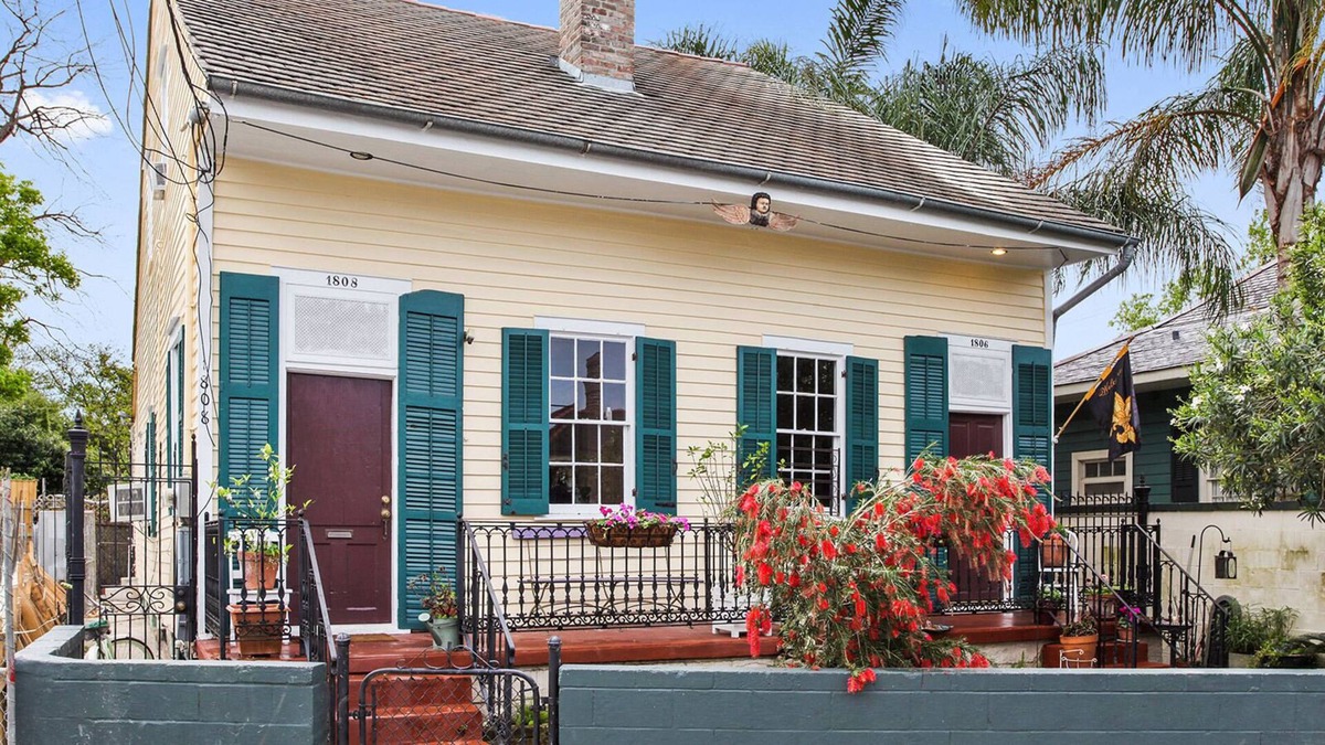 Faubourg Marigny Cottage | Creole Cottage one block to French Quarter. 30 day minimum.