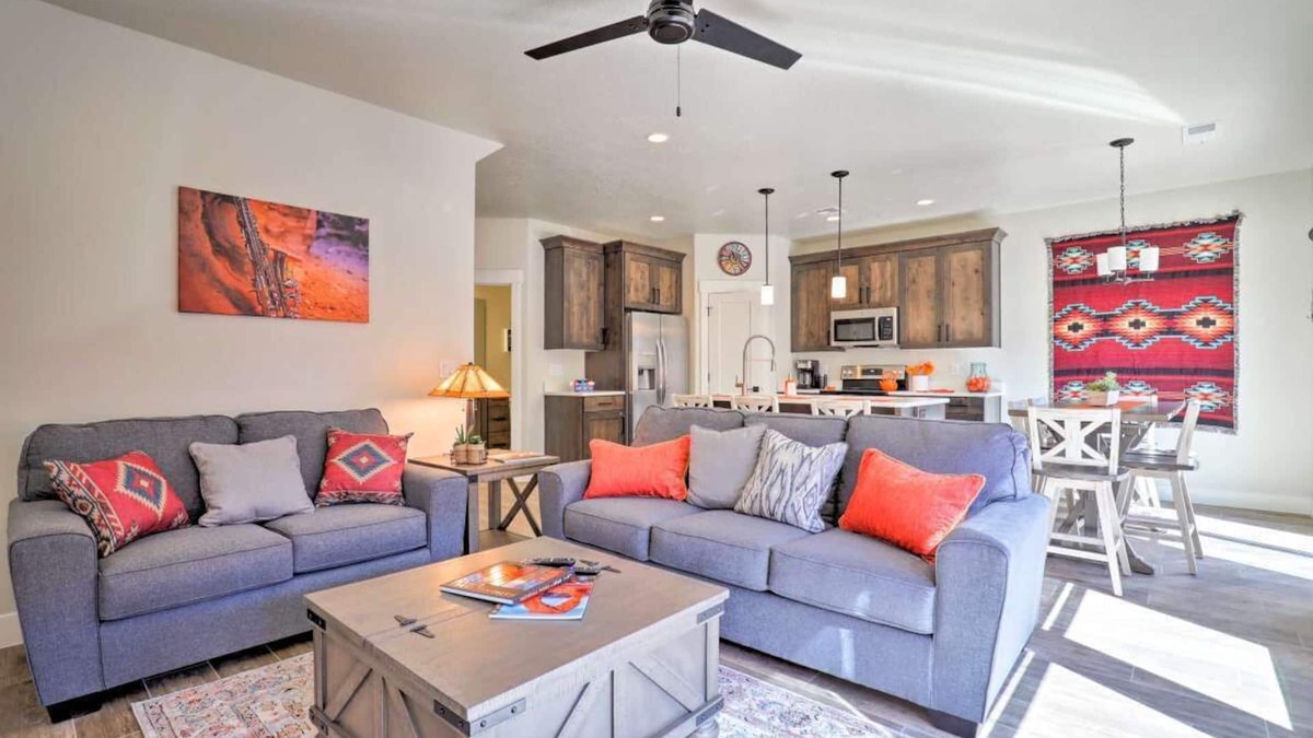 Washington House | Crescendeaux of Comfort- Spa Firepit Pool VS564