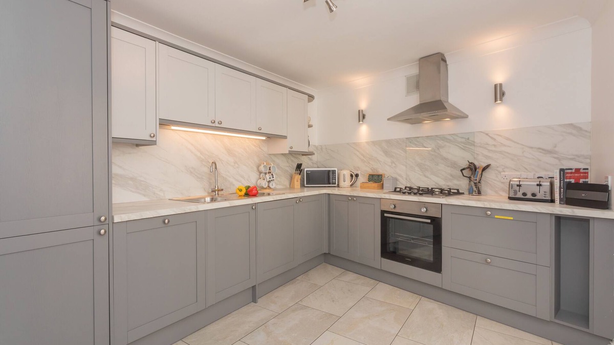 Upper Town Apartment | Crescent Mews