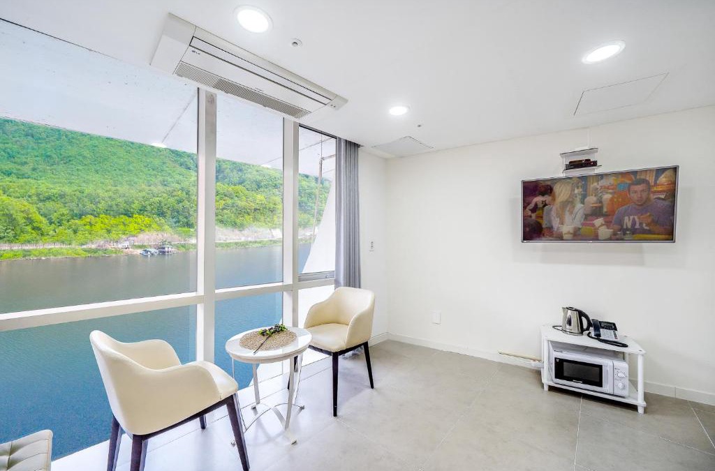 Seorak Hotel | Crest72 Hotel