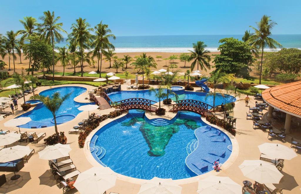 Barrio Los Faroles Resort | Crocs Resort & Casino