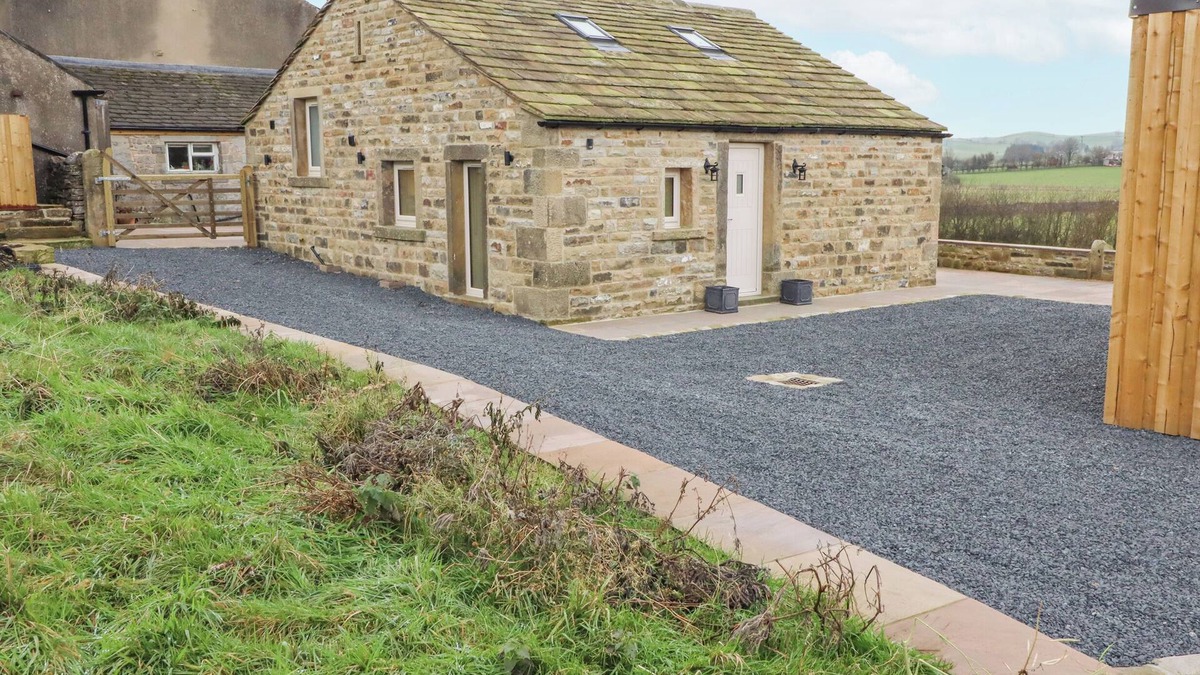 Skipton Cottage | CROFT COTTAGE, romantic, character holiday cottage in Gargrave