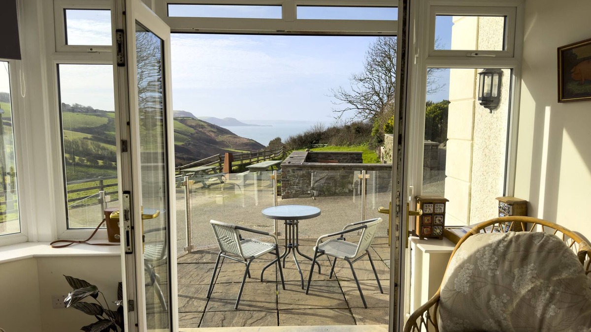 New Quay Cottage | CROGAL FARMHOUSE, family friendly, with open fire in New Quay