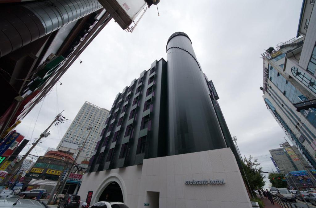 Guri Hotel | Croissant Hotel Guri by Aank