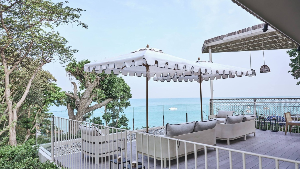 Pratumnak Hill Hotel | Cross Pattaya Pratamnak