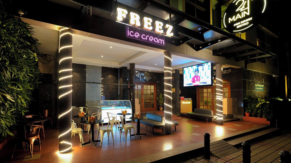 JP Nagar Hotel | Cross Roads Inn