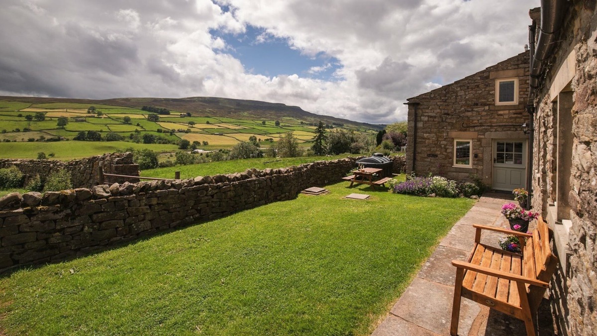 Reeth House | Crow Hall - Luxury Holiday Accommodation