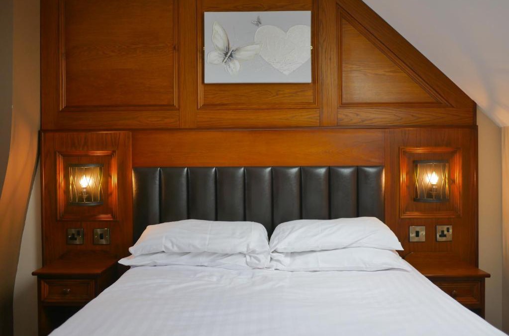 Brough Hotel | Crown & Anchor Inn
