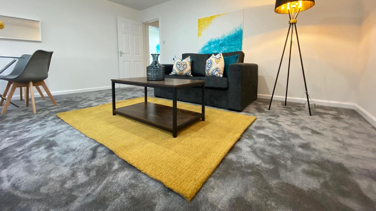 North West Apartment | Crown Lower level flat in Glasgow's Westend