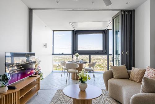 Brisbane Central Business District Apartment | Crown's Jewel - Lv 51 Skybound Sanctuary on Casino