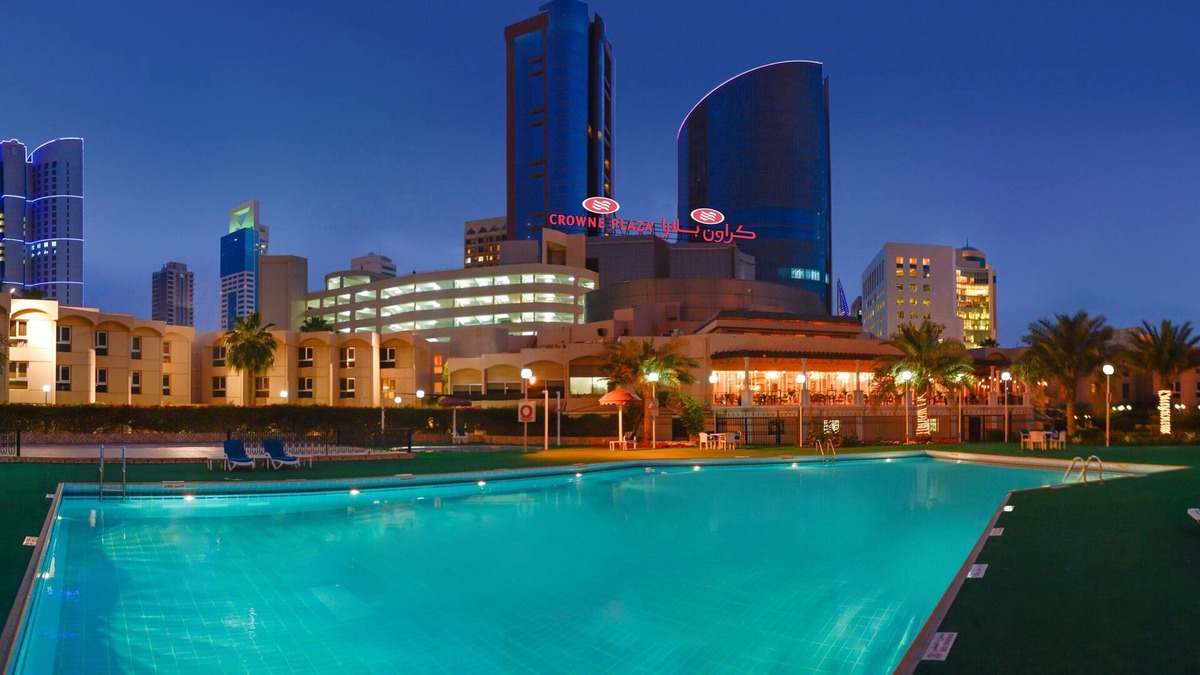Diplomatic Area Hotel | Crowne Plaza Bahrain by IHG