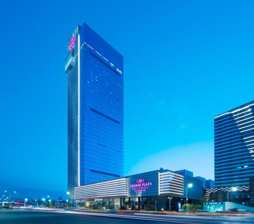 Jintai District Hotel | Crowne Plaza Baoji City Center by IHG