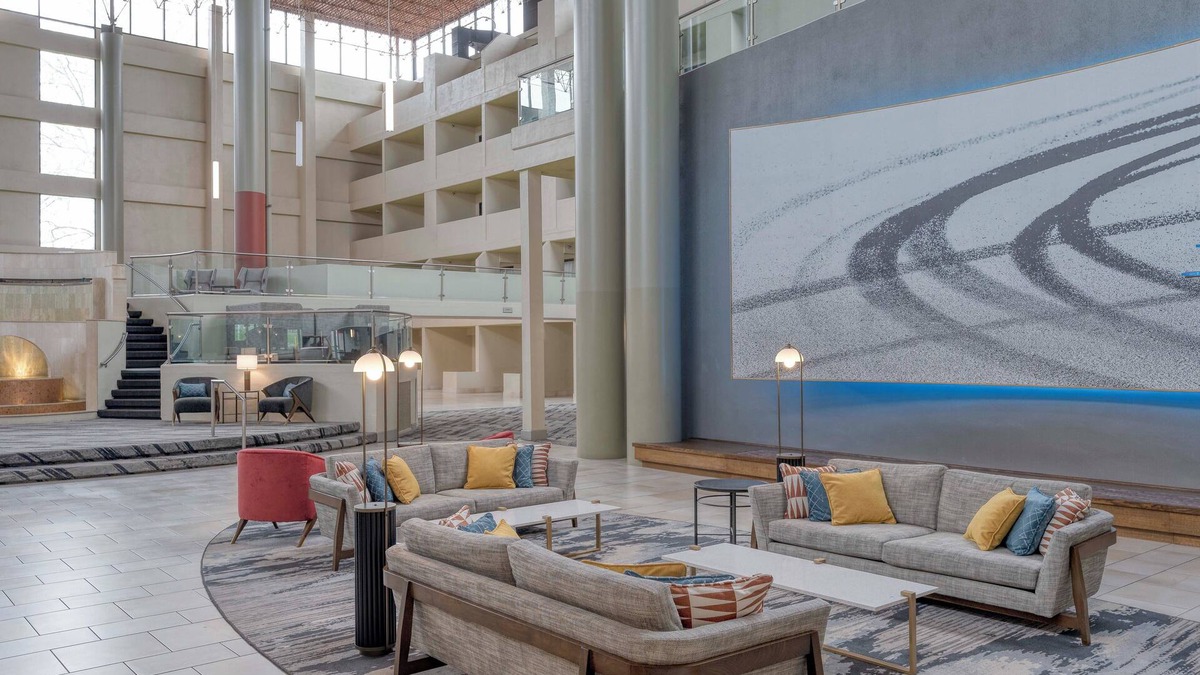 Wayne Hotel | Crowne Plaza Indianapolis-Airport by IHG
