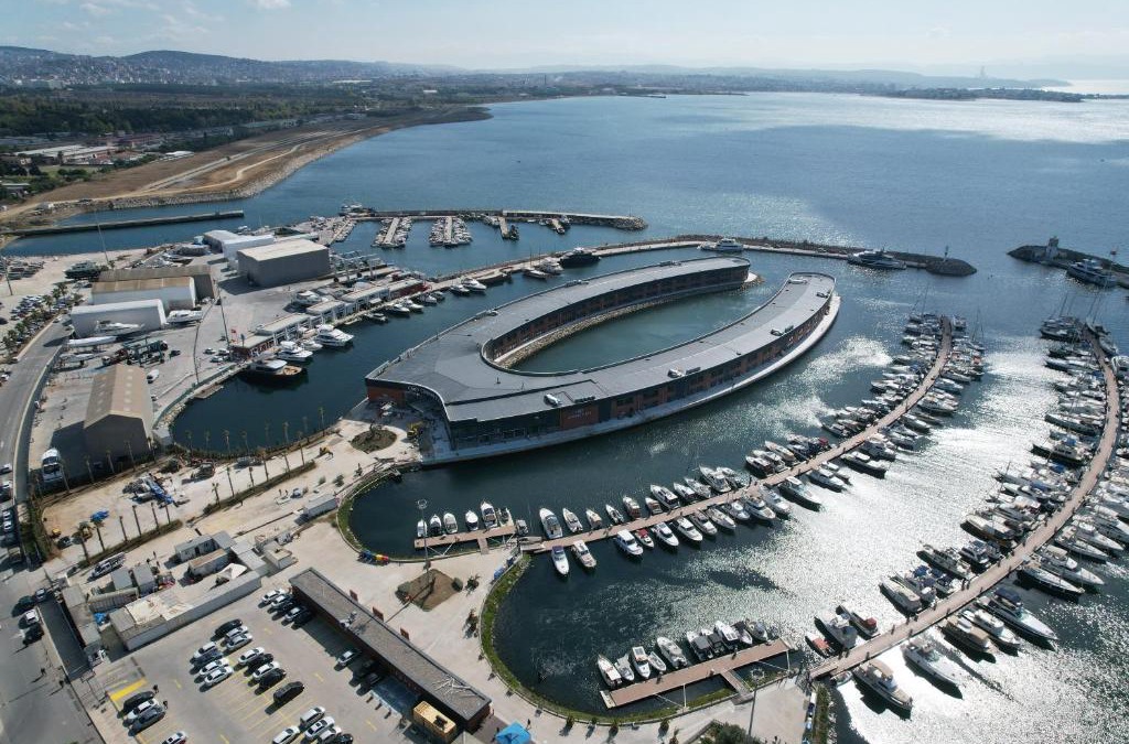 Sekerpinar Hotel | Crowne Plaza - Istanbul Tuzla Viaport Marina by IHG