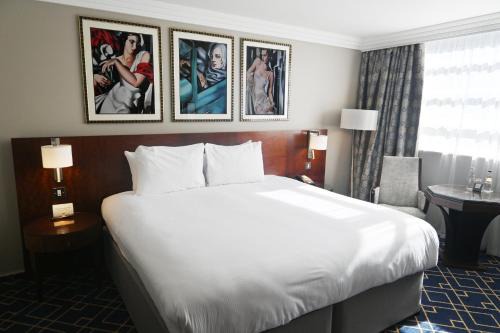 Speke Hotel | Crowne Plaza Liverpool - John Lennon Airport by IHG