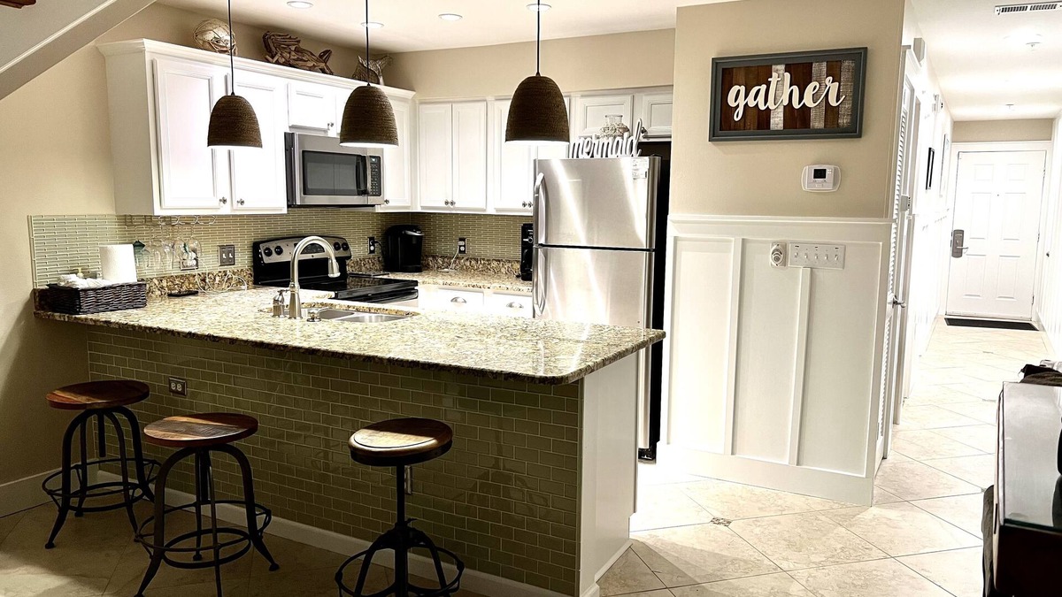 Crystal Beach Condo | Crystal Beach Waterfront Condo Destin 2 bdrm unit with Private Beach Service ⛱️☀️