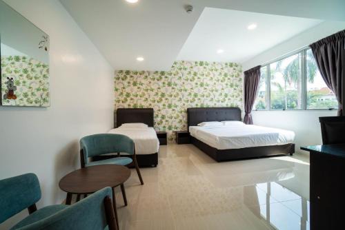 Bandar Tasik Selatan Hotel | Crystal Garden Hotel - Tasik Selatan