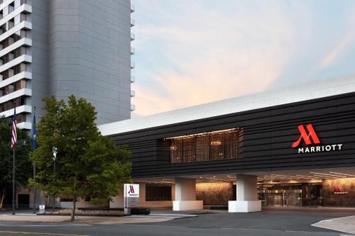 Crystal City Hotel | Crystal Gateway Marriott