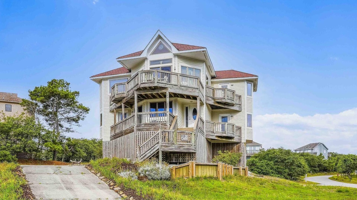 Tuckahoe House | Crystal Sands - Unique 5 BR in Southern Duck with Community Amenities