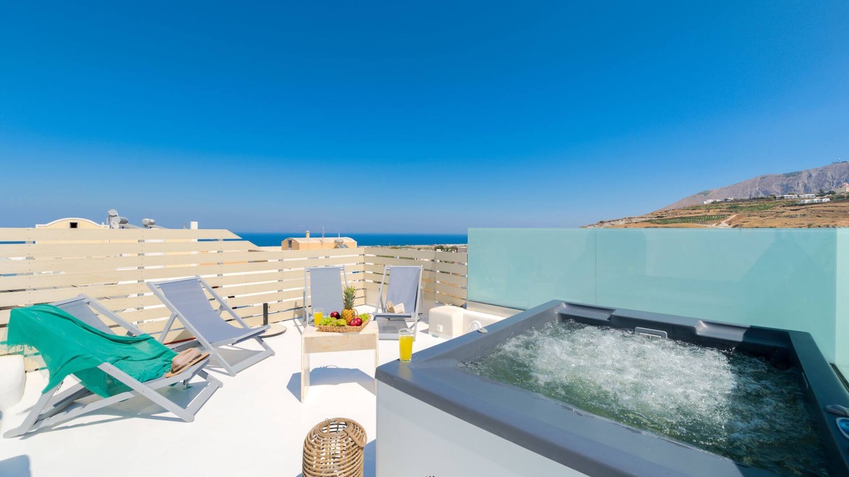 Messaria Apartment | Crystal Villas Santorini 1