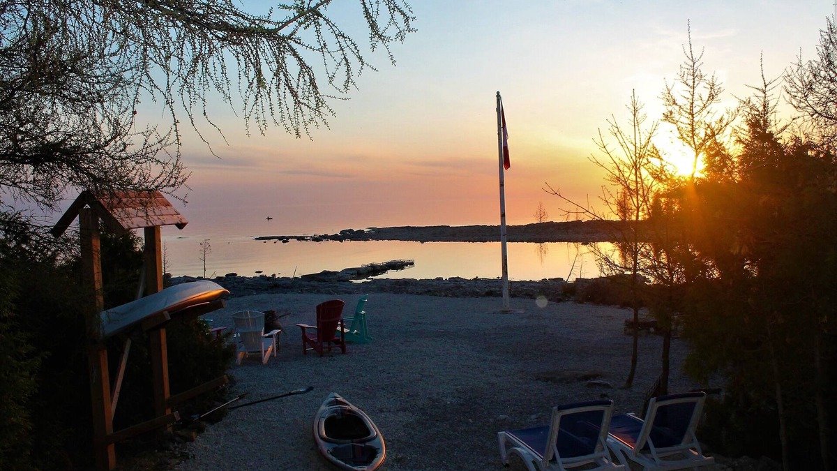 Northern Bruce Peninsula Cottage | Crystal Water Retreat includes 6 Kayaks