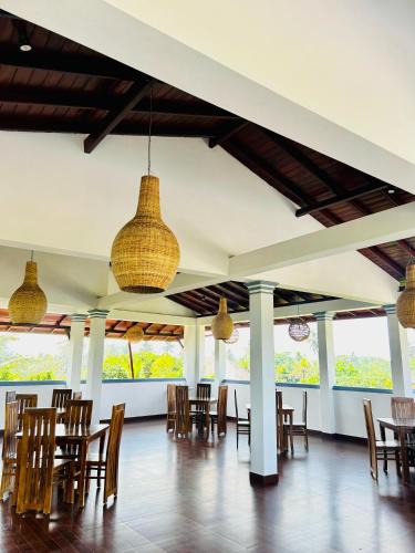 Polhena Hotel | Crystal Wave Holiday Resort Polhena