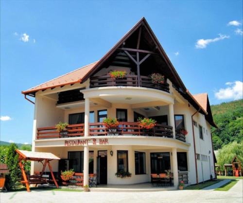 Praid House | Csatári Pensiune Praid