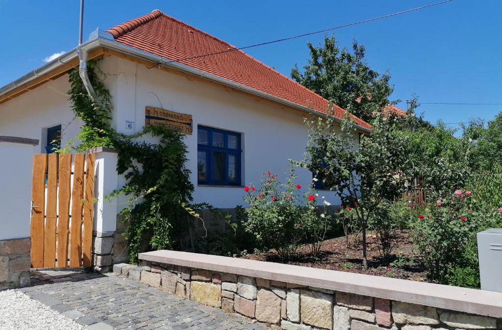 Noszvaj Apartment | CSENDÜLŐ VENDÉGHÁZ