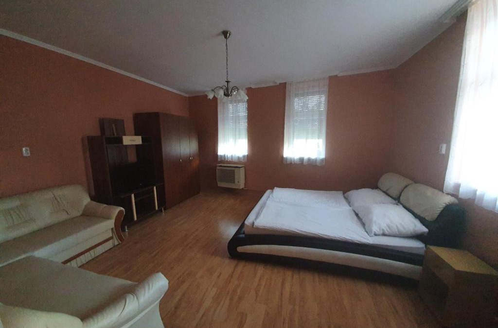 Tiszaorveny Apartment | Csuszka vendégház