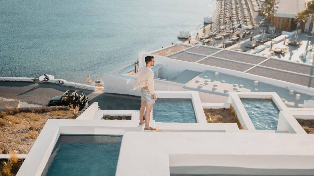 Ornos Hotel | CUBIC Mykonos Seafront Design Suites