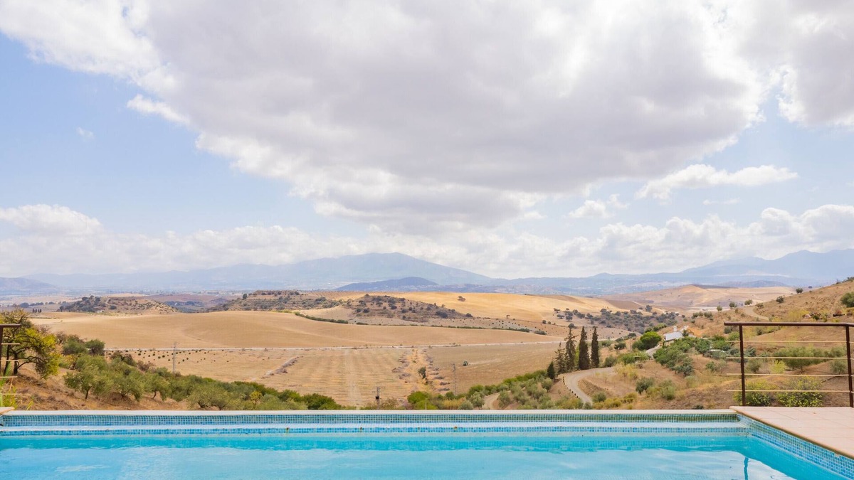 Cartama Cottage | Cubo's Casa Rural Vistabella Cartama /infinity pool /views